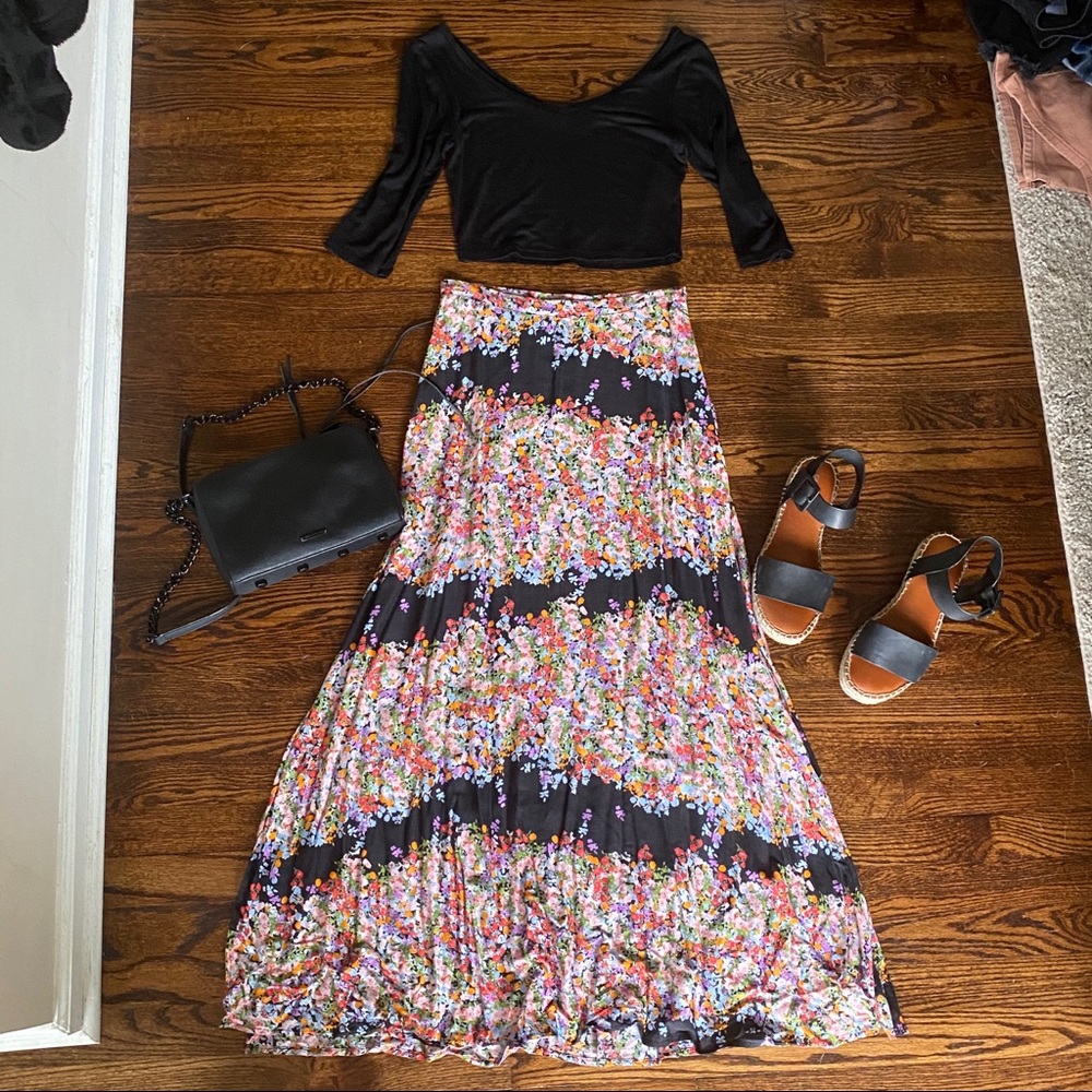 Black crop top with 2/3 sleeves